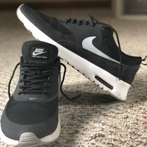 Women’s Nike Air Max “Thea”
